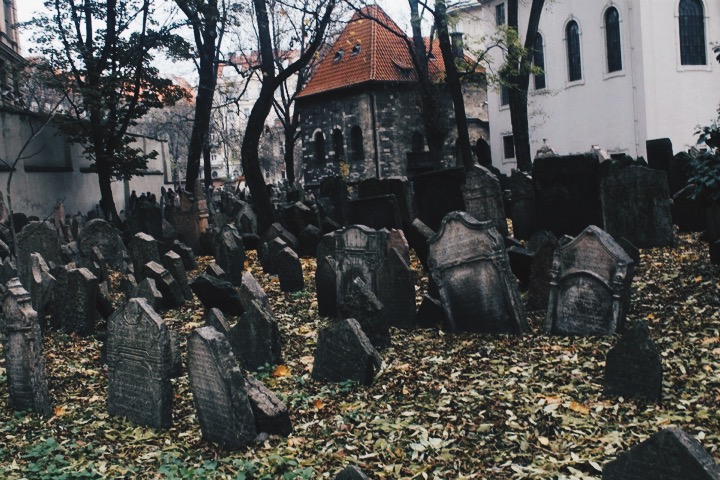 Old Jewish Cemetary in Prague Old Town
