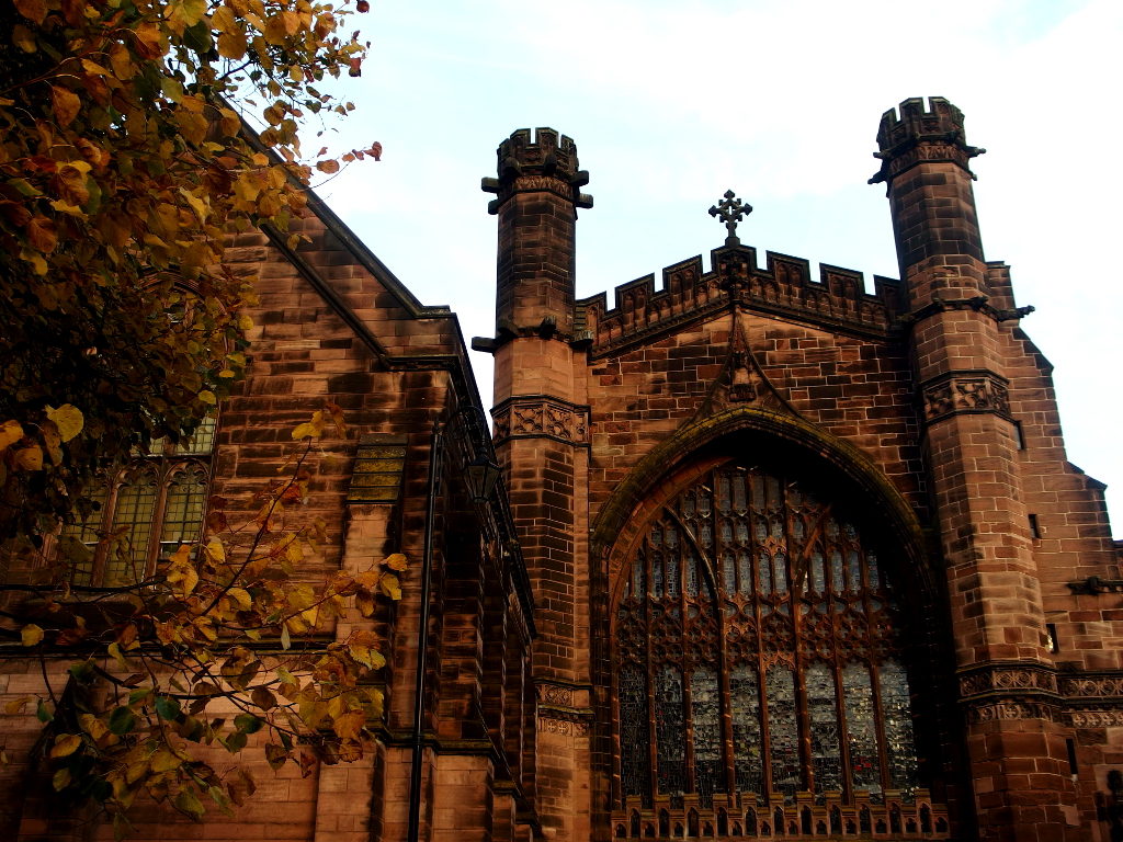Chester, England for Autumn Travel by Llamateurs (blogger)