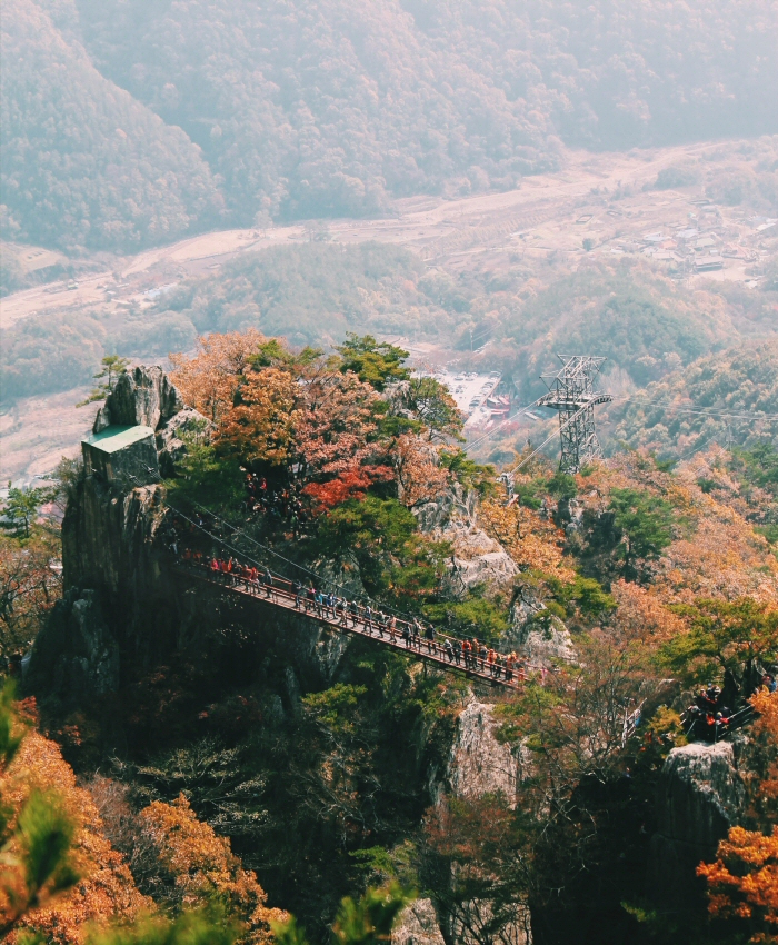 Daedunsan Mountain, Cloud Bridge in South Korea fall