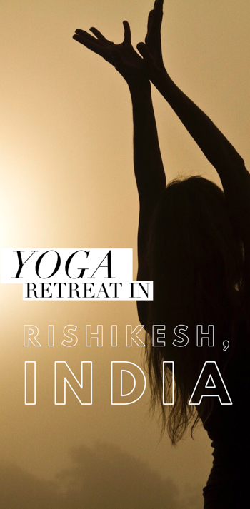 Travel guide for a yoga retreat in Rishikesh, India, where yoga lovers immerse themselves in Vedic traditions, natural beauty, & top yoga India experiences.
