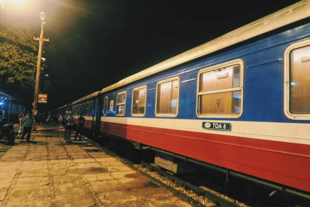 From Hanoi to Sapa by train without official tours in Sapa