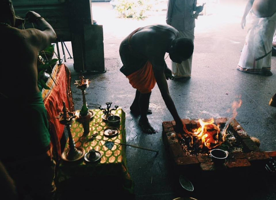 Backpacking in Sri Lanka: Sri Lanka Hindu Temple during 1 day in Colombo