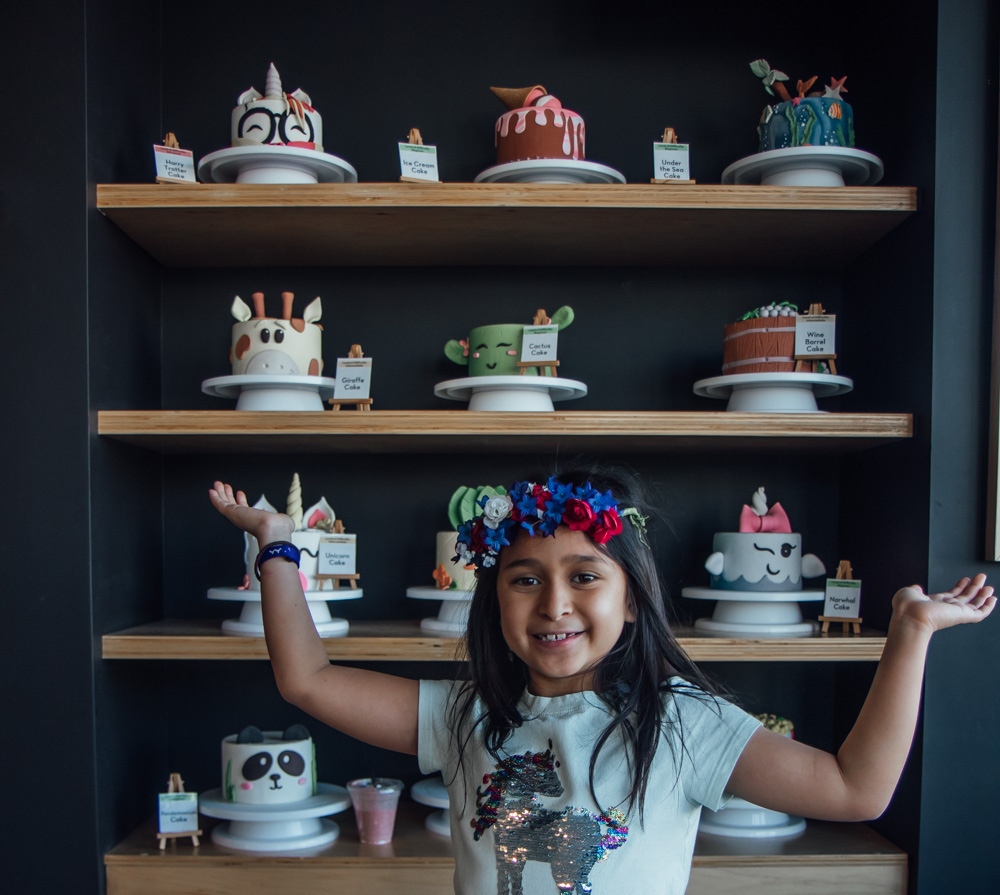 The are the Duff Cake Shop templates, with step-by-step guides you can follow to create your own cake design easily! With Decorate Your Own Cake Shops throughout Southern California, you'll be able to find one to work into your LA itinerary!
