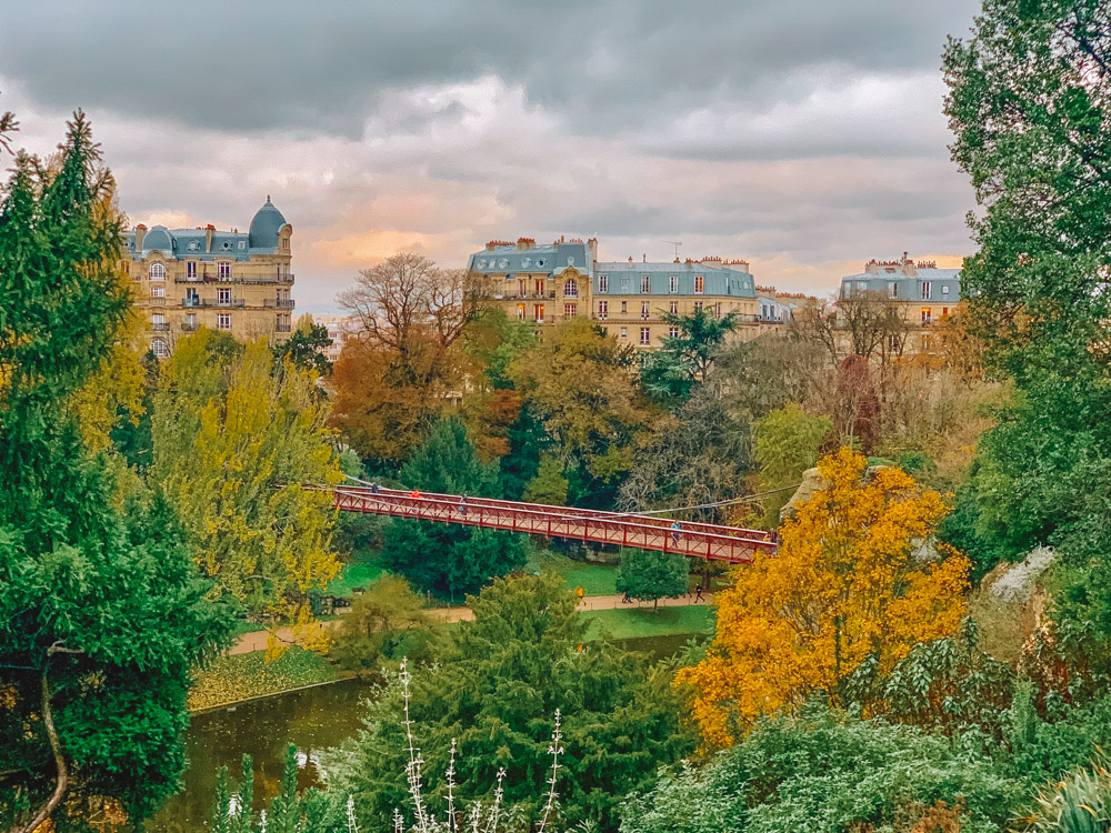 Parc des Buttes Chaumont is one of the Paris hidden attractions